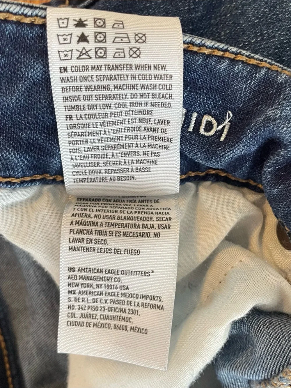 American Eagle Shortie Jean Shorts Women’s 4 Stretch Distressed Midi Daisy Dukes - Picture 6 of 16